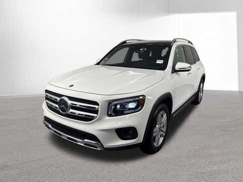 Used 2021 Mercedes-Benz GLB 250 4MATIC image 24