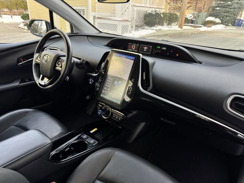 Used 2021 Toyota Prius Prime XLE w/ Carpet Mat Package (TMS) image 14