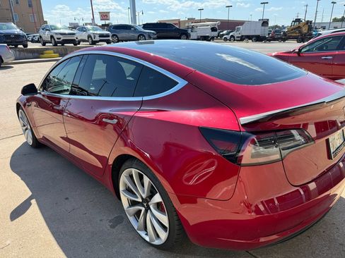 Used 2018 Tesla Model 3 Performance AWD/4WD image 8