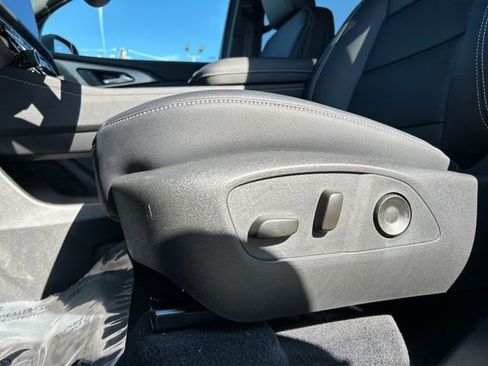 New 2026 Chevrolet Traverse LT w/ LPO, Floor Liner Package FWD image 24