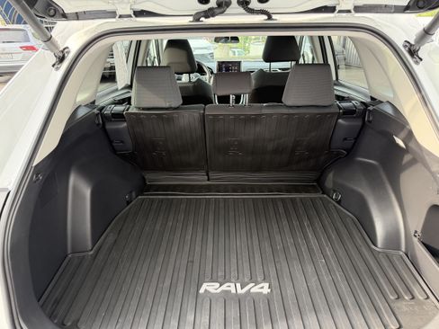 Used 2025 Toyota RAV4 XLE w/ Convenience Package AWD/4WD image 27