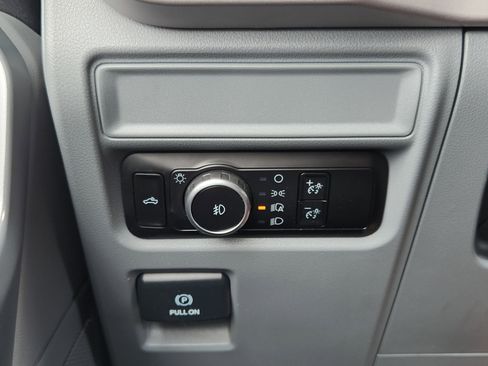 Used 2023 Ford F150 XLT image 25