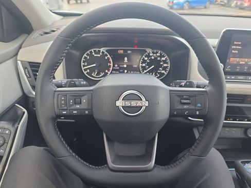 Certified 2026 Nissan Rogue SV w/ SV Premium Package image 18