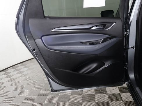 Used 2023 Buick Enclave Essence image 24