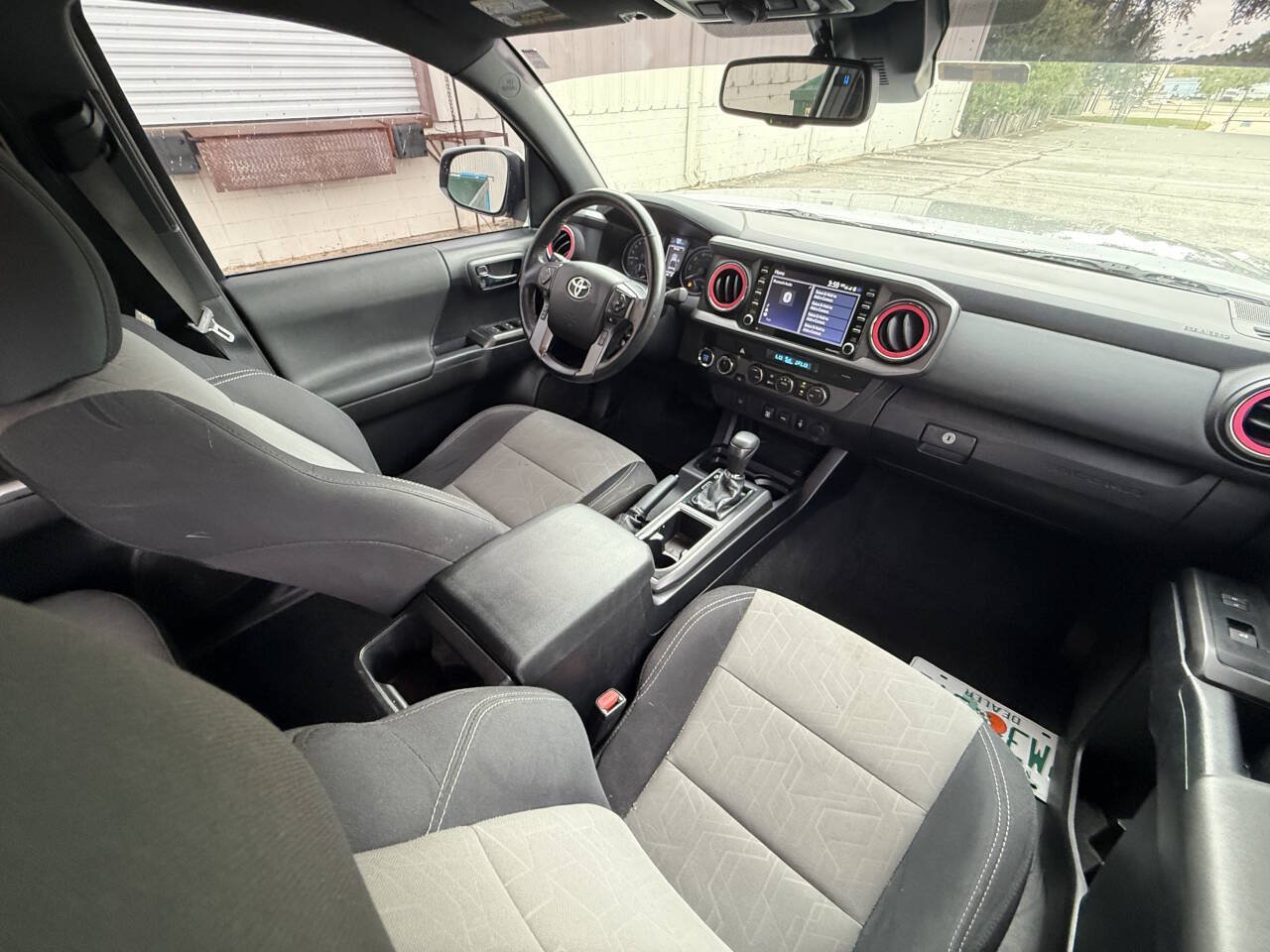 Used 2021 Toyota Tacoma TRD Off-Road AWD/4WD image 45