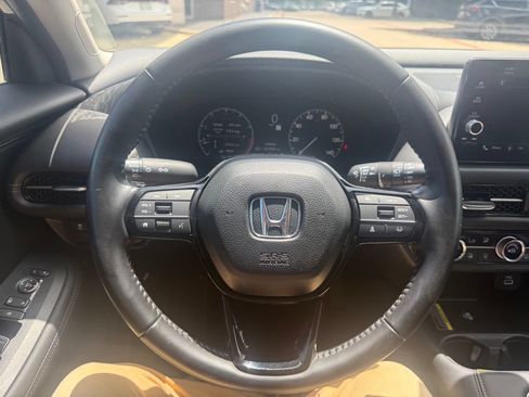 Used 2025 Honda HR-V EX-L image 12