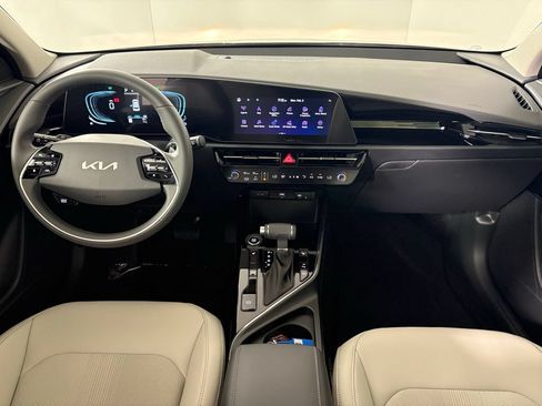 New 2026 Kia Niro EX FWD image 37