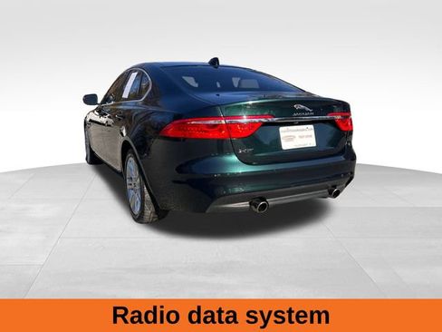 Used 2017 Jaguar XF Premium image 3