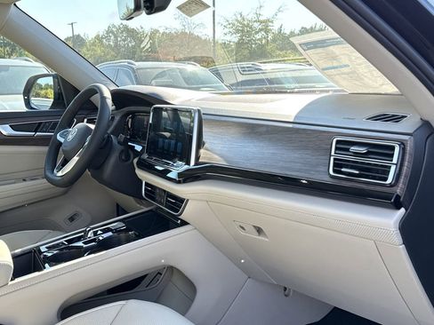 New 2026 Volkswagen Atlas SEL Premium R-Line image 23