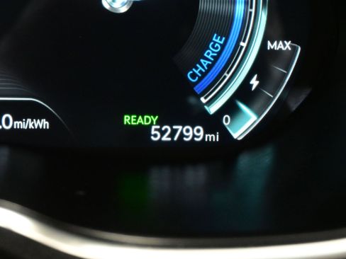 Certified 2023 Genesis G80 image 24