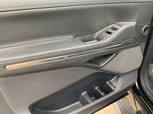 New 2026 Lincoln Navigator Reserve w/ Jet Appearance Package AWD/4WD image 26