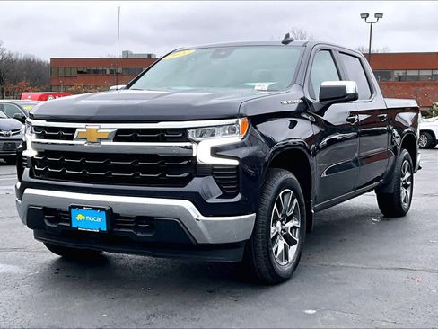 Used 2022 Chevrolet Silverado 1500 LT image 3