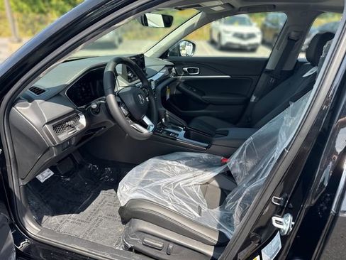 New 2025 Acura Integra image 9