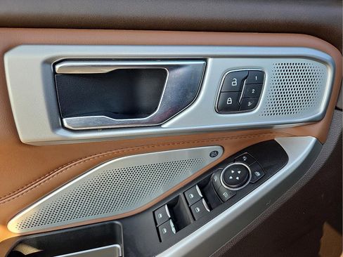 Certified 2022 Ford Explorer King Ranch w/ Class IV Trailer Tow Package image 14