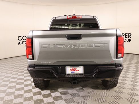 Used 2023 Chevrolet Colorado ZR2 w/ ZR2 Convenience Package III AWD/4WD image 23