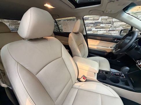 Used 2019 Subaru Outback 2.5i Limited AWD/4WD image 29