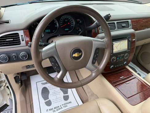 Used 2013 Chevrolet Tahoe LTZ AWD/4WD image 14