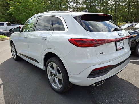 New 2025 Audi Q5 Premium Plus image 3