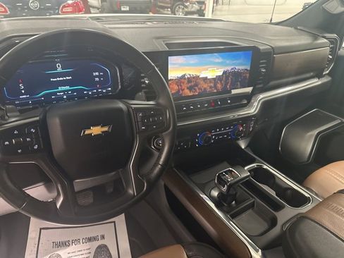 Used 2024 Chevrolet Silverado 1500 High Country w/ High Country Premium Package image 17