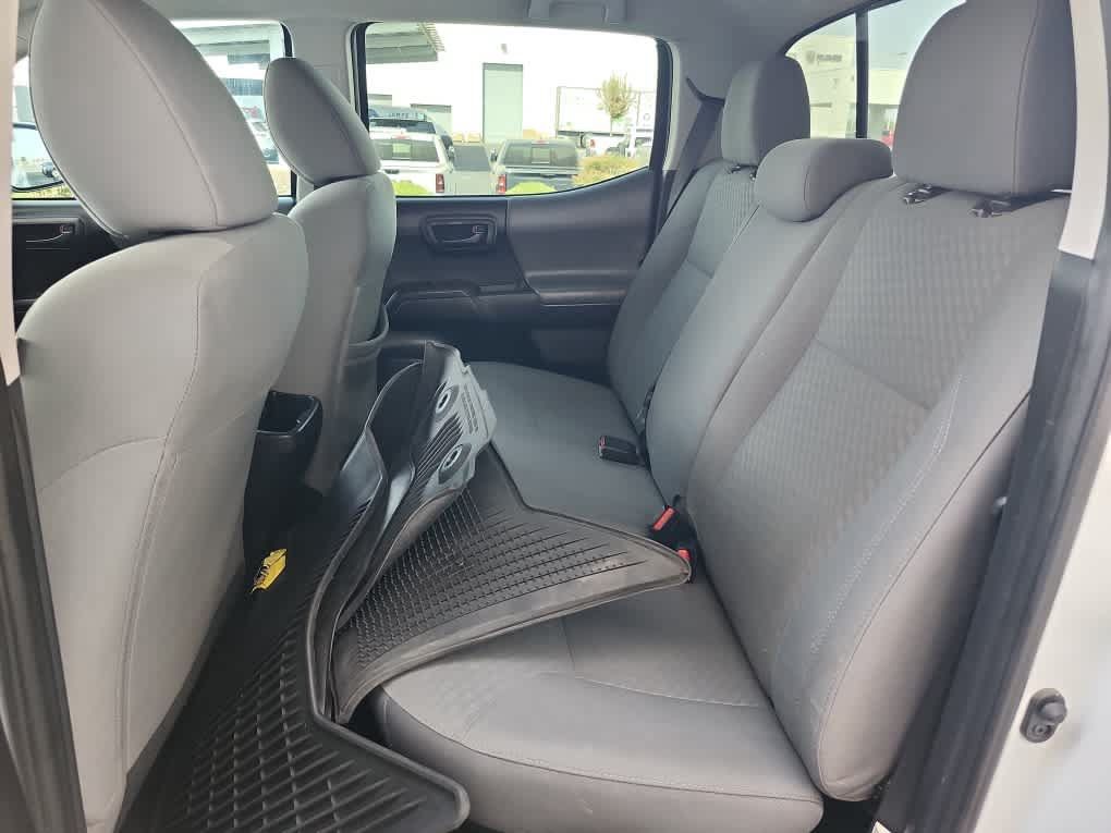 Used 2020 Toyota Tacoma SR AWD/4WD image 25