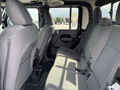 New 2026 Jeep Gladiator Mojave AWD/4WD image 17