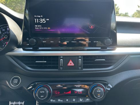 Used 2024 Kia Forte GT-Line w/ GT-Line Premium Package image 28