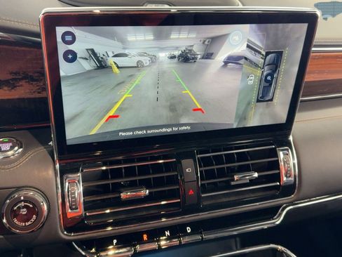 Used 2022 Lincoln Navigator Black Label image 25