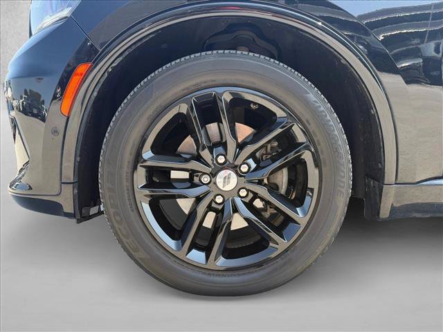 Used 2021 Dodge Durango R/T w/ Technology Group AWD/4WD image 21