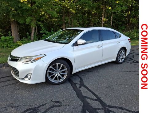 Used 2015 Toyota Avalon XLE Touring FWD image 1