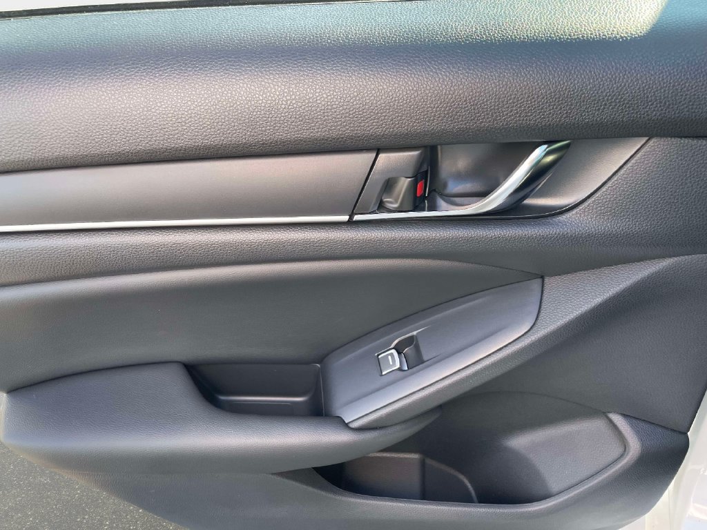 Used 2022 Honda Accord Sport image 14