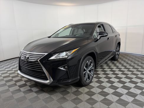 Used 2019 Lexus RX 350 AWD w/ Navigation Package image 2