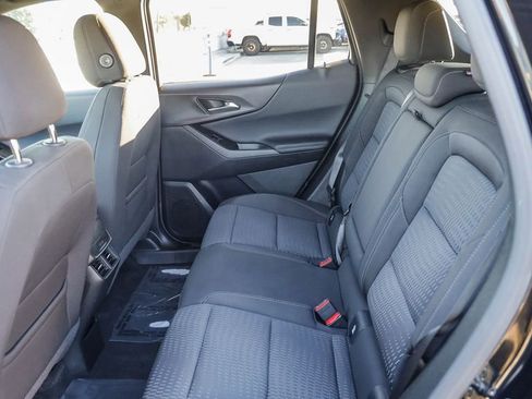 Used 2025 Chevrolet Equinox LT image 19