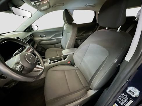 Used 2025 Hyundai Kona SEL image 13