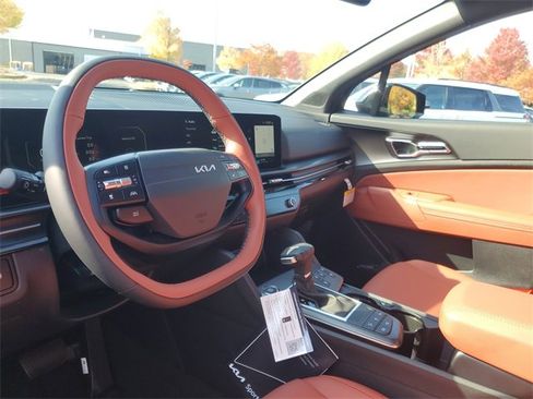 New 2026 Kia Sportage SX image 12