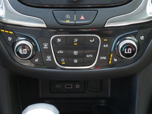 Certified 2024 Chevrolet Equinox Premier AWD/4WD image 21