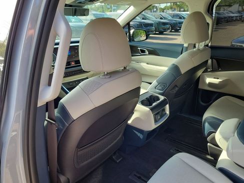 New 2026 Kia Carnival SX Prestige FWD image 17