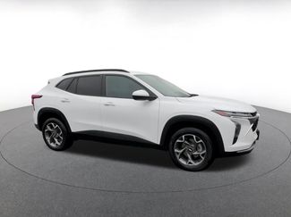 Used 2025 Chevrolet Trax LT video 2