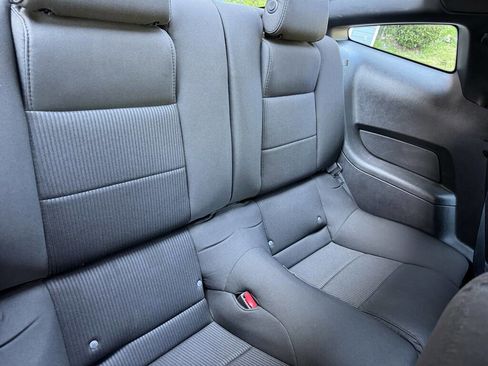 Used 2012 Ford Mustang Coupe RWD image 17