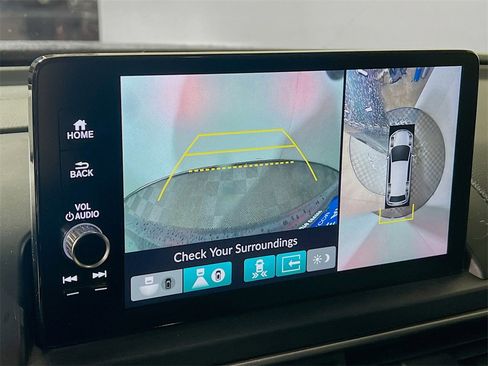 Used 2024 Honda Pilot Elite image 14