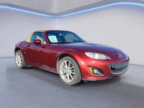 Used 2010 MAZDA MX-5 Miata Grand Touring w/ Premium Pkg RWD image 3