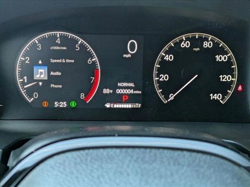 New 2025 Honda Pilot Touring image 11