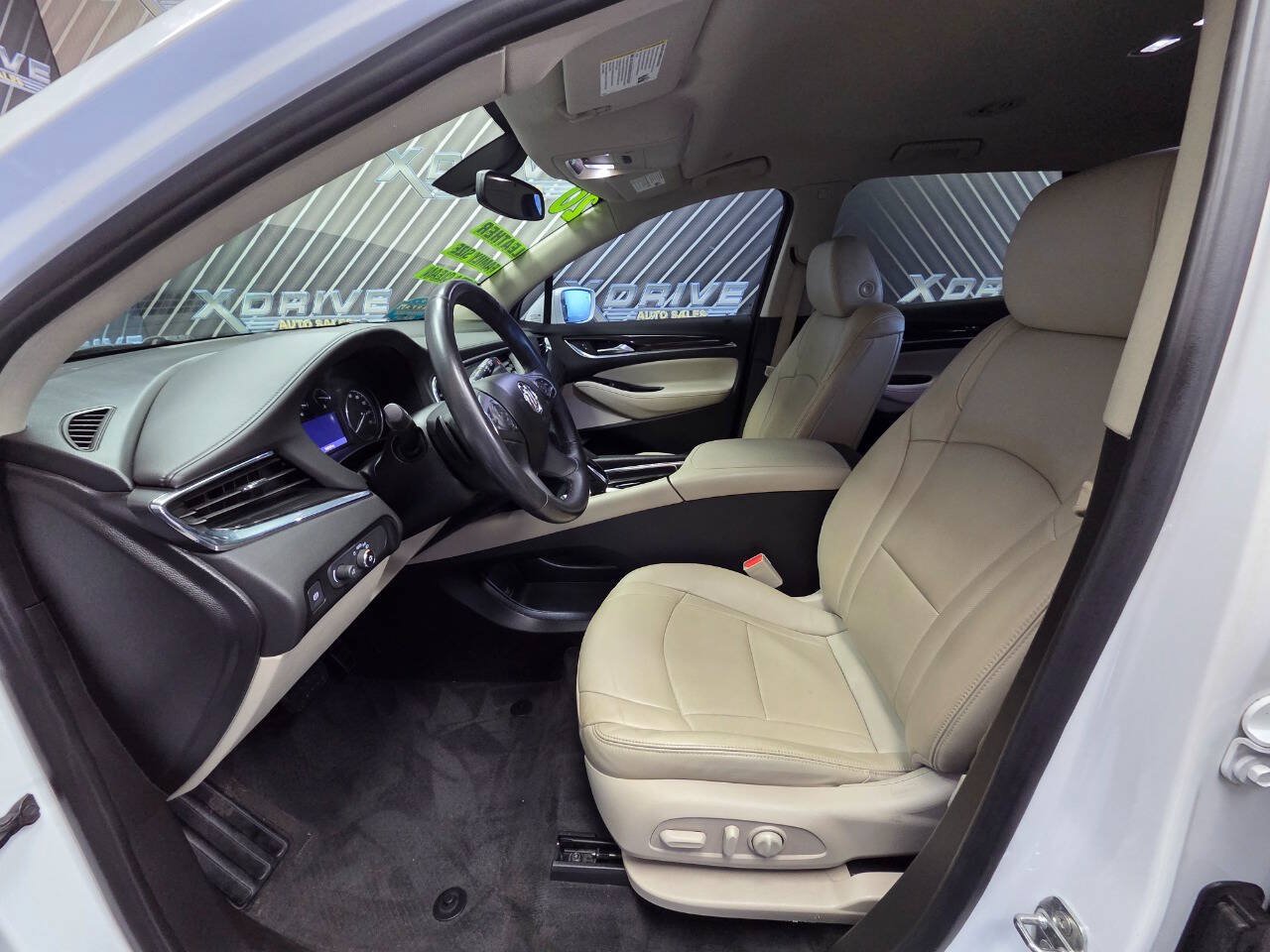 Used 2020 Buick Enclave Essence FWD image 18