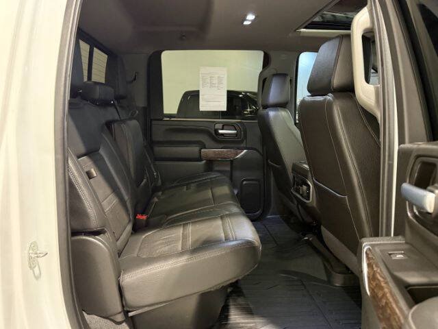 Used 2021 GMC Sierra 3500 Denali w/ Denali Ultimate Package AWD/4WD image 18