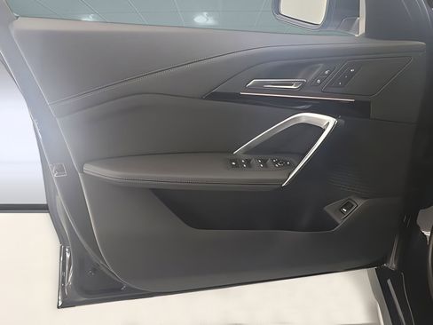 Used 2025 BMW X1 xDrive28i w/ Convenience Package image 5