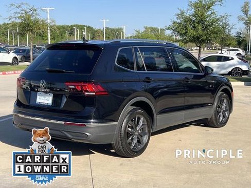 Certified 2023 Volkswagen Tiguan SE w/ Panoramic Sunroof Package image 11