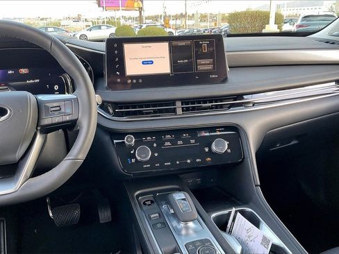 New 2026 INFINITI QX60 Luxe image 6