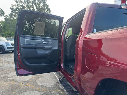 Used 2019 RAM 1500 Big Horn AWD/4WD image 19