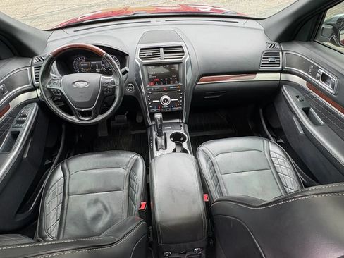 Used 2019 Ford Explorer Platinum AWD/4WD image 27