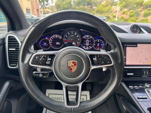 Used 2023 Porsche Cayenne Platinum Edition AWD/4WD image 16