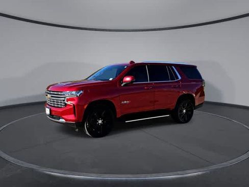 Used 2021 Chevrolet Tahoe LT w/ LT Signature Package RWD image 4